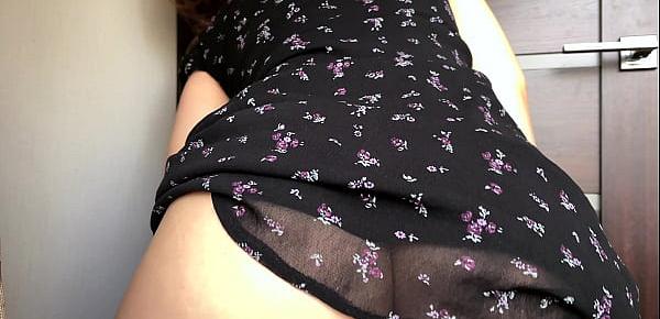  Hot Pussy Teasing from Booty Babe for Strong Orgasm